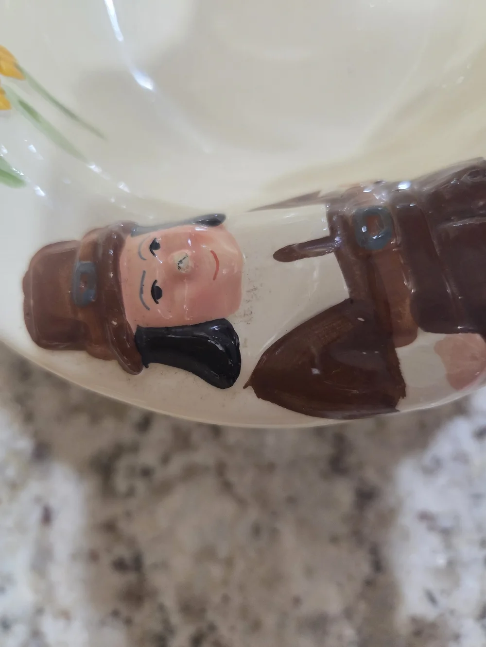 Publix cream ceramic